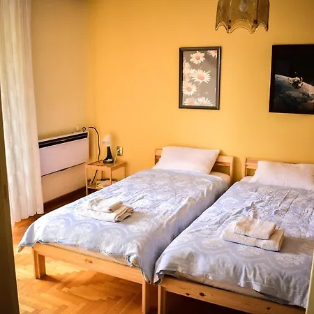 Апартаменты ευελη *